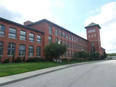 1 Tupperware Dr #102, North Smithfield, RI 02896