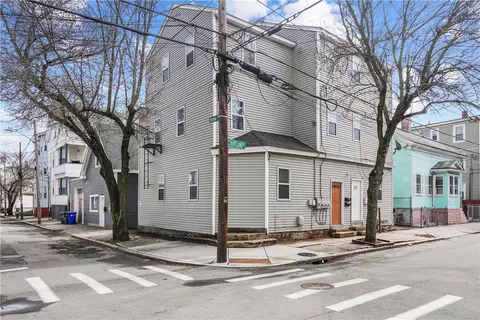 42 Courtland St, Providence, RI 02909