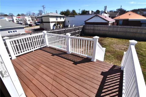 28 Loring St, Woonsocket, RI 02895 photo 15