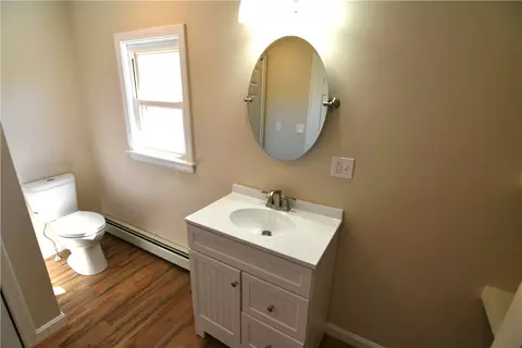 28 Loring St, Woonsocket, RI 02895 photo 6