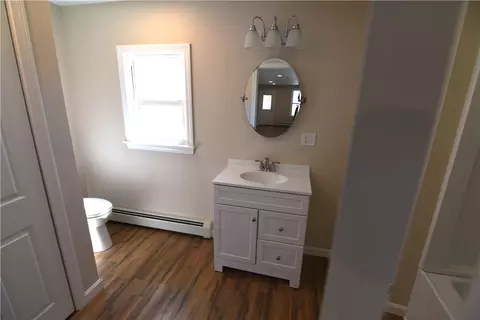 28 Loring St, Woonsocket, RI 02895 photo 5