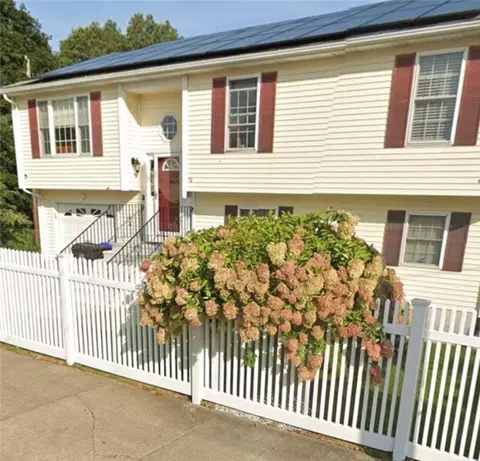 51 Notre Dame St, Central Falls, RI 02863