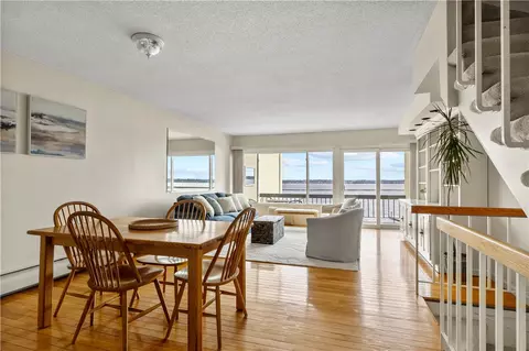 400 Narragansett Pkwy #EJ-1, Warwick, RI 02888