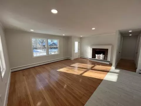 4 Overhill Rd, Warren, RI 02885 photo 12