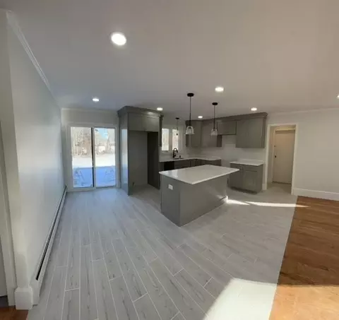 4 Overhill Rd, Warren, RI 02885 photo 10