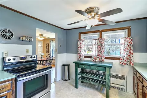 Living - 52 Lexington St, Woonsocket, RI 02895 photo 6 of 6
