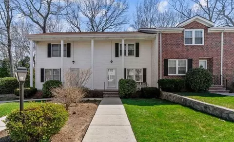 120 Forestwood Dr #120, North Providence, RI 02904