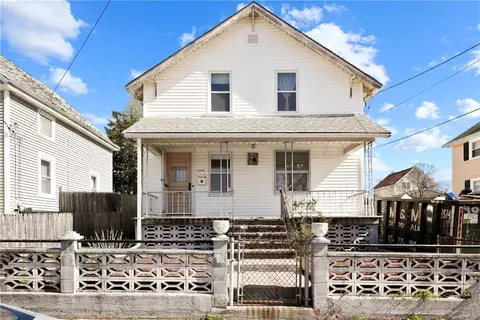 254 Quarry St, East Providence, RI 02914