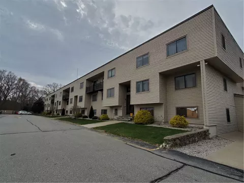 196 Old River Rd #184, Lincoln, RI 02865