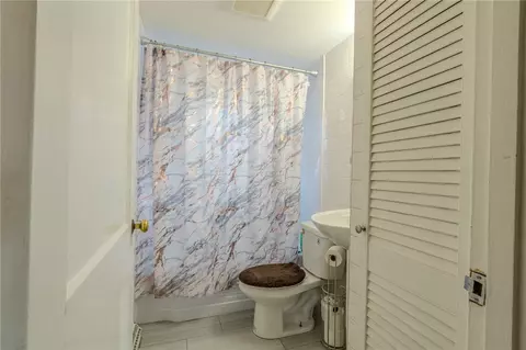 Bath - 11 Largo Rd, Warwick, RI 02886 photo 2 of 2