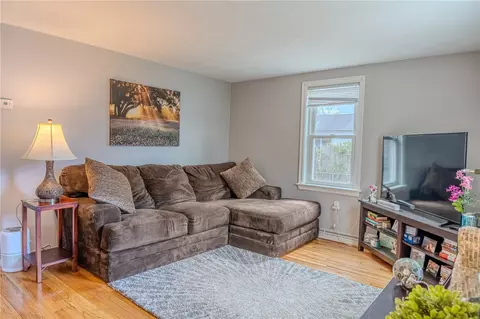 Living - 11 Largo Rd, Warwick, RI 02886 photo 2 of 3