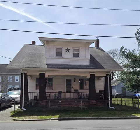 85 Hughes Ave, Pawtucket, RI 02861