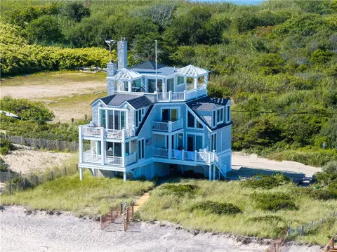 24 Green Hill Ocean Dr, South Kingstown, RI 02879