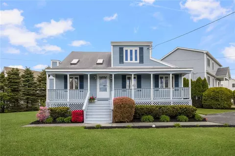2 Major Arnold Rd, Narragansett, RI 02882