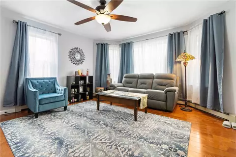 Living - 823 Maple St, Fall River, MA 02720 photo 1 of 3