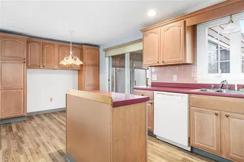 Kitchen - 18 Carant Rd, Warwick, RI 02889 photo 1 of 2