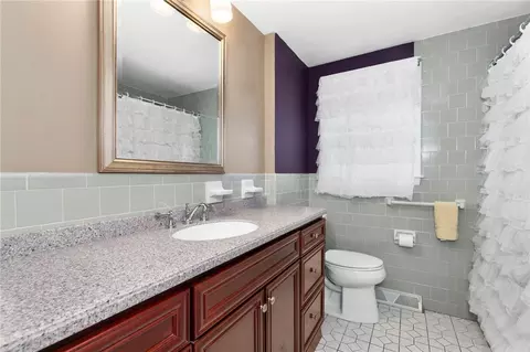 Bath - 18 Carant Rd, Warwick, RI 02889 photo 1 of 1