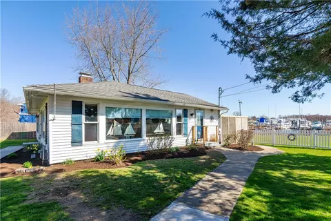 Exterior - 12 Waterfront Dr, Warwick, RI 02889 photo 4 of 11