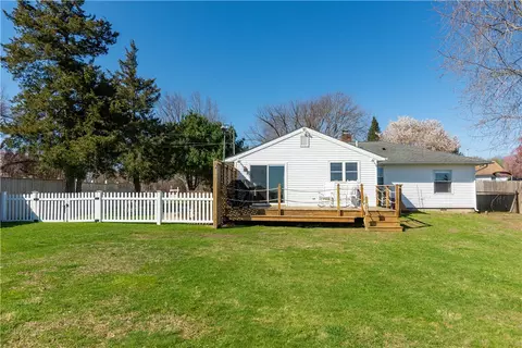 Exterior - 12 Waterfront Dr, Warwick, RI 02889 photo 8 of 11