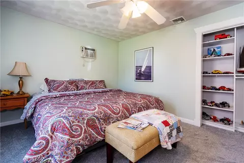 Bedroom - 12 Waterfront Dr, Warwick, RI 02889 photo 3 of 3