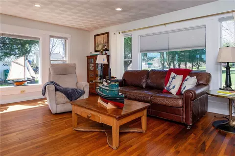 Living - 12 Waterfront Dr, Warwick, RI 02889 photo 4 of 5