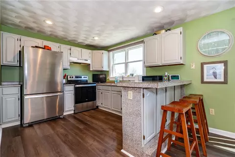 Kitchen - 12 Waterfront Dr, Warwick, RI 02889 photo 2 of 5