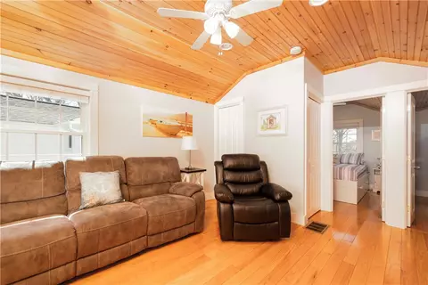 88 Old Post Rd #6, Westerly, RI 02891 photo 3