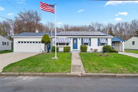 59 Halsey Rd, Woonsocket, RI 02895