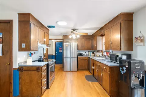 Kitchen - 59 Halsey Rd, Woonsocket, RI 02895 photo 4 of 4