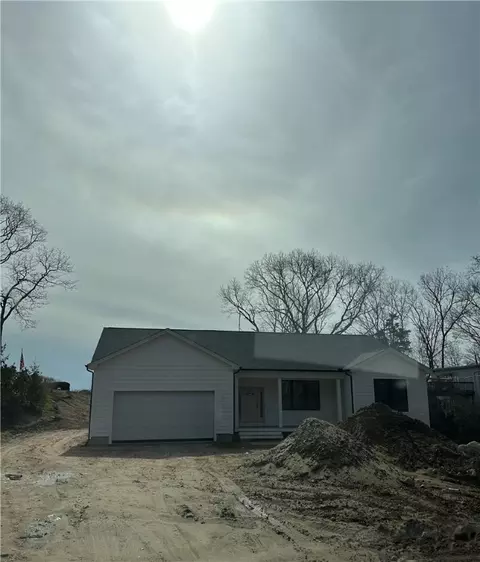 41 Deer Run, Charlestown, RI 02813