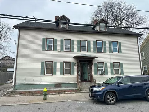 39 Camden Ave, Providence, RI 02908
