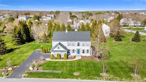 450 Kettle Pond Dr, South Kingstown, RI 02879