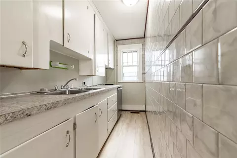 Kitchen - 52 Fairlawn Ave, Woonsocket, RI 02895 photo 6 of 6