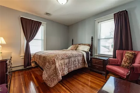 Bedroom - 52 Fairlawn Ave, Woonsocket, RI 02895 photo 1 of 5