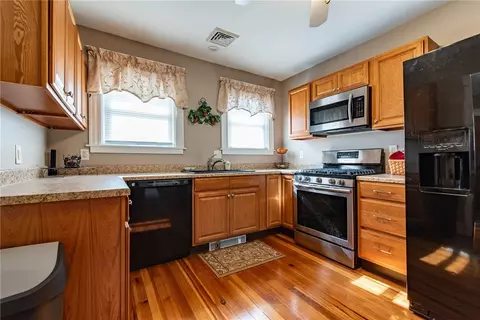 Kitchen - 52 Fairlawn Ave, Woonsocket, RI 02895 photo 1 of 6