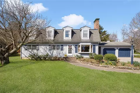 2 Shady Brook Cir, Manville, RI 02838