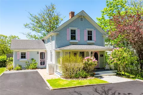 334 High St, Block Island, RI 02807