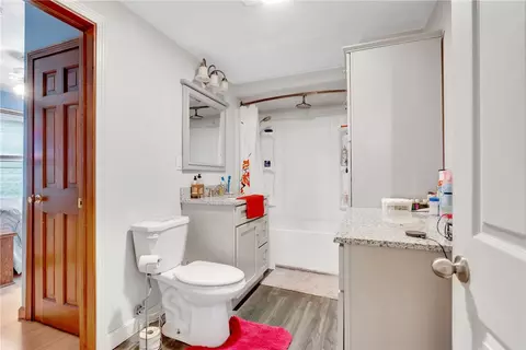 Bath - 527 Fairmount St, Woonsocket, RI 02895 photo 2 of 4