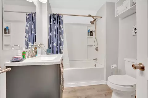 Bath - 527 Fairmount St, Woonsocket, RI 02895 photo 3 of 4