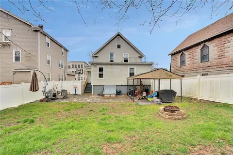 Exterior - 527 Fairmount St, Woonsocket, RI 02895 photo 6 of 7