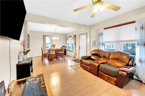 Living - 527 Fairmount St, Woonsocket, RI 02895 photo 4 of 6