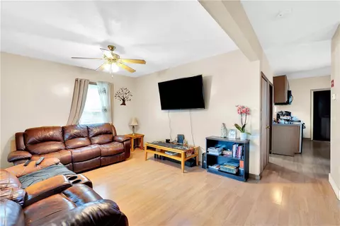 Living - 527 Fairmount St, Woonsocket, RI 02895 photo 2 of 6