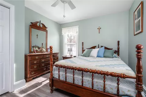 Bedroom - 113 Cleveland St, Woonsocket, RI 02895 photo 3 of 4