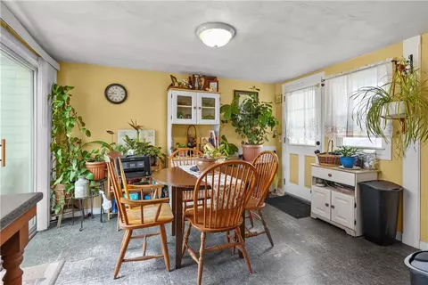 11 Haswill St, Warwick, RI 02889 photo 22