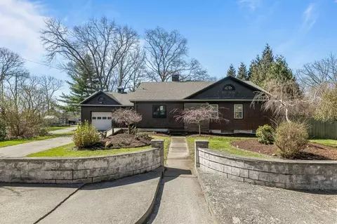 197 Hayden Ave, Tiverton, RI 02878