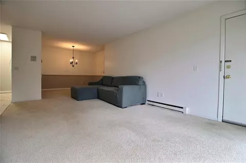 27 School St #3, Westerly, RI 02891 photo 4