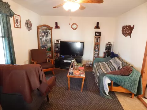 Living - 3 Bowdish Way, Glocester, RI 02814 photo 2 of 4
