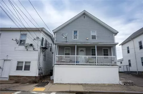 53 Robert St, West Warwick, RI 02893