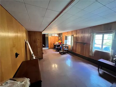 Living - 38 Carpenter Rd, Foster, RI 02825 photo 2 of 2