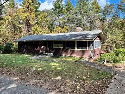 38 Carpenter Rd, Foster, RI 02825
